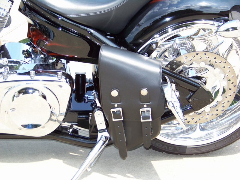 Left Side Motorcycle Solo Swing Arm Bag W/ Stud For Softails Sportsters Choppers